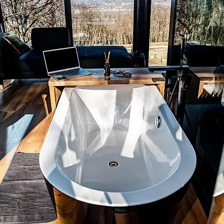 Villa Forrest Boutique *