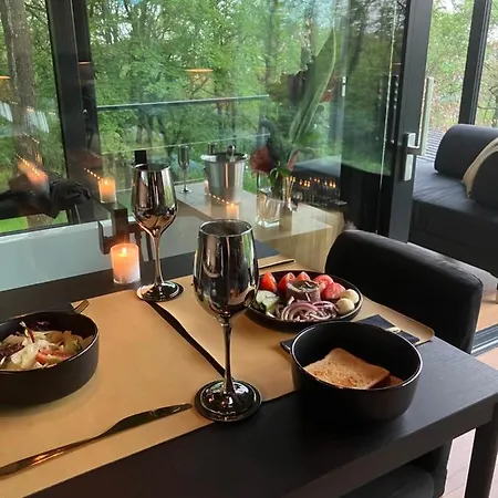 Villa Forrest Boutique